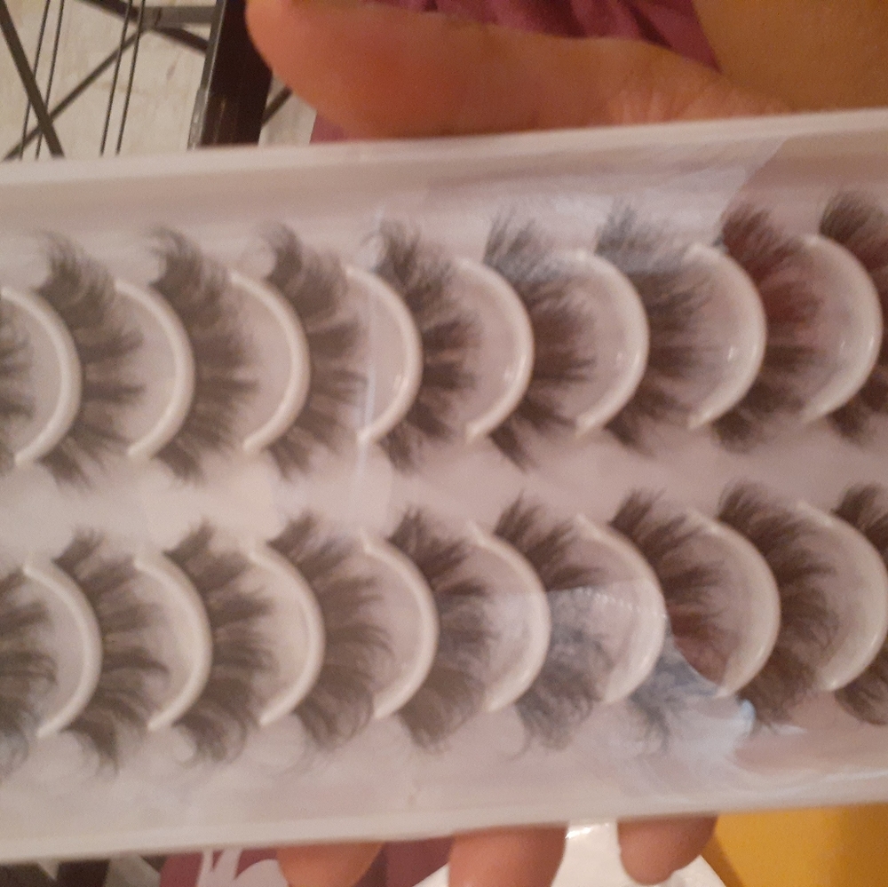 Lashes and clothes